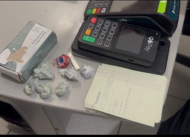 Operação conjunta das forças de segurança de Colíder prendem suspeito, drogas e arma. (Vídeo)
