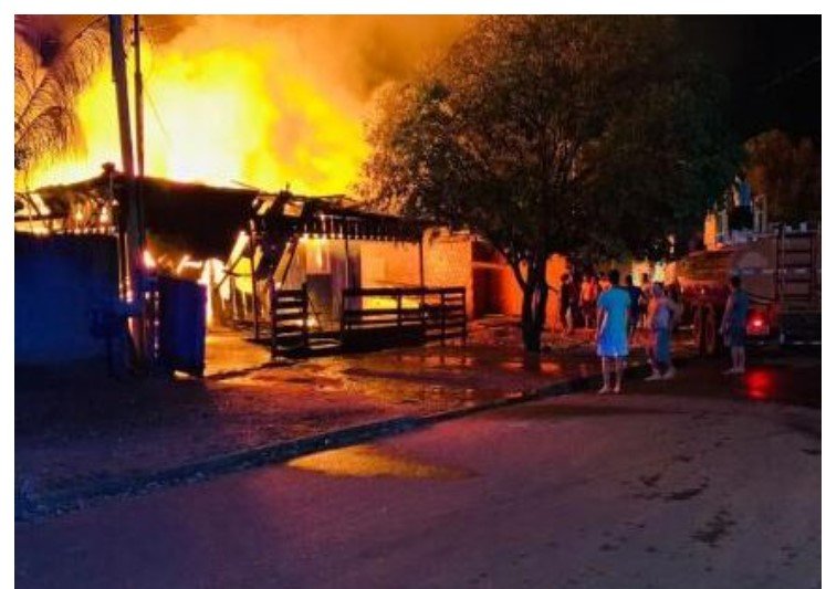 Mulher é encontrada carbonizada em casa tomada pelo fogo em MT
