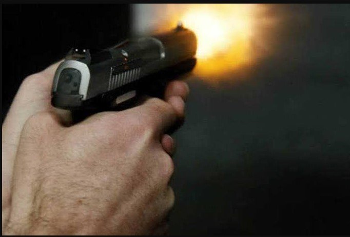 Transtornado, homem invade casa da Ex e 'abre fogo' contra atual namorado em Confresa