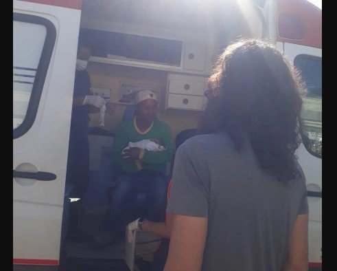 Gestante dá a luz no chão da cozinha com ajuda de vizinhos em cidade de MT