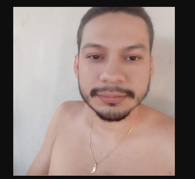 Homem é perseguido e morto com vários tiros dentro de veículo na cidade de Aragarças. (Fotos)