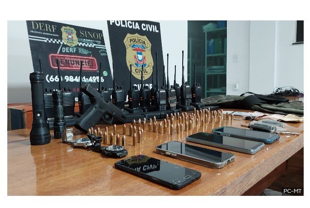 Polícia Civil prende três criminosos, recupera veículo e apreende arsenal usado para crimes
