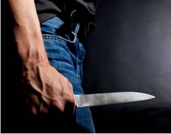 Durante culto homem invade igreja com faca e ameaça esposa em Juína