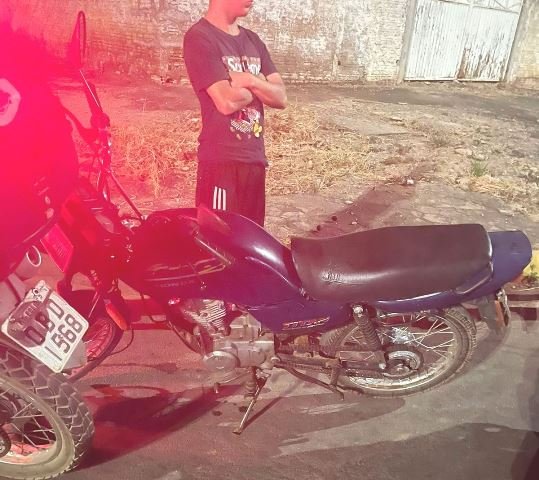 Jovem de 20 anos em Colíder e preso por direção perigosa. (Vídeo)