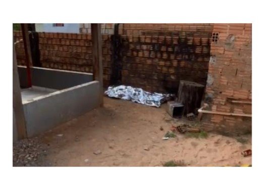 Homem é morto com tiros na cabeça no quintal de casa em cidade de MT