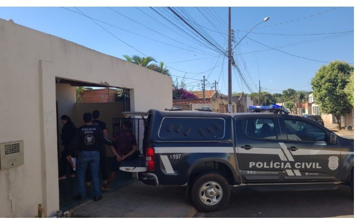 Polícia Civil cumpre mandados contra suspeitos de receberem valores subtraídos de vítimas de roubos