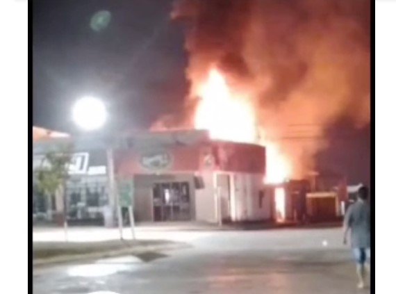Incêndio atinge depósito de conveniência em MT