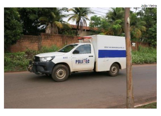 Mulher é assassinada na porta de casa; suspeita do crime deu 3 tiros e fugiu