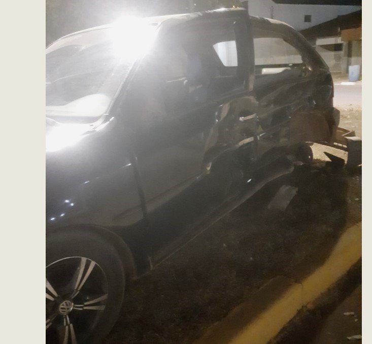 Jovem e detido em Colíder por estar embriagado e provocar acidente. (Vídeo)
