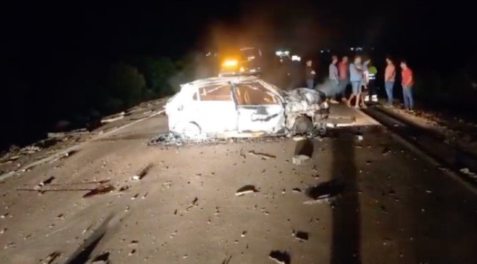 Acidente na BR-163 interrrompe tráfego e deixa seis pessoas feridas