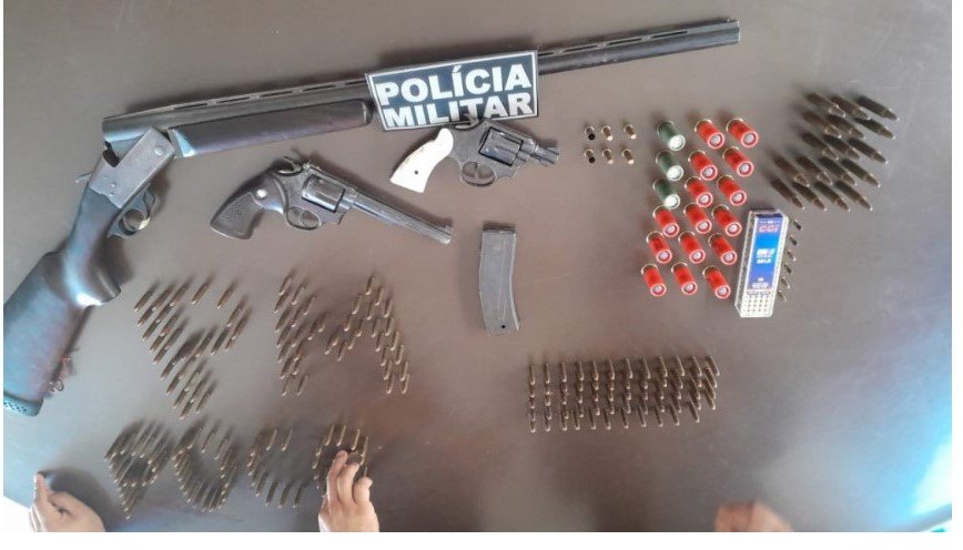 PM prende homem por manter mulher em cárcere privado e porte ilegal de arma