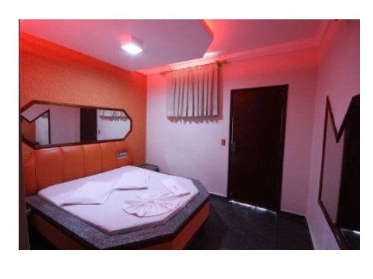 Homem vai sozinho a motel e sai correndo para não pagar conta em Cuiabá