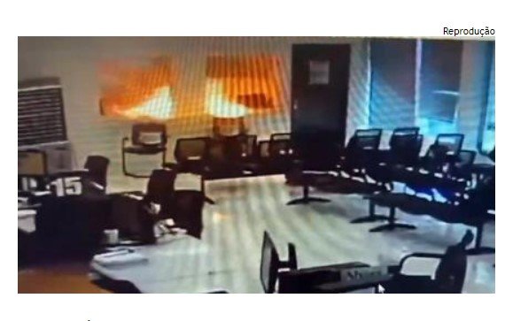 Trio suspeito de incendiar prefeitura é preso no interior
