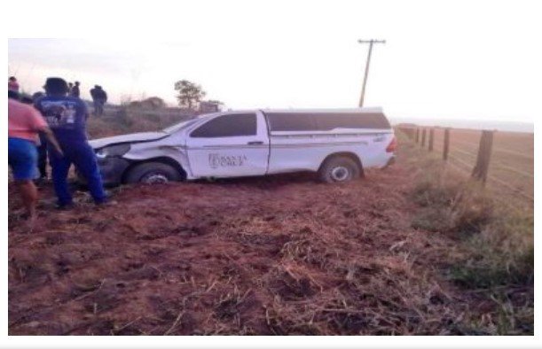 Carro funerário capota levando morto para velório em cidade de MT