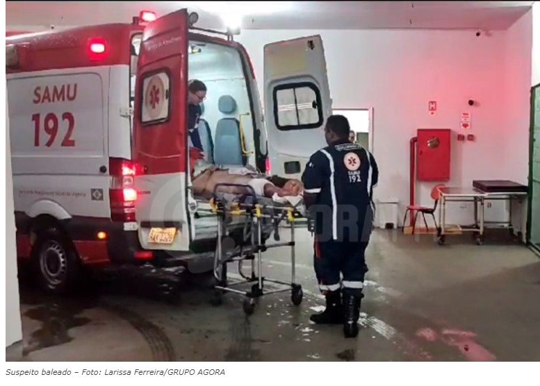 Discussão em quitinete termina com homem baleado