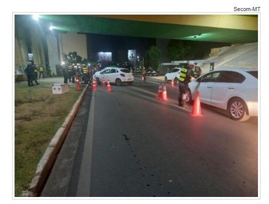 Advogado é flagrado dirigindo bêbado e tem braço quebrado ao resistir a prisão