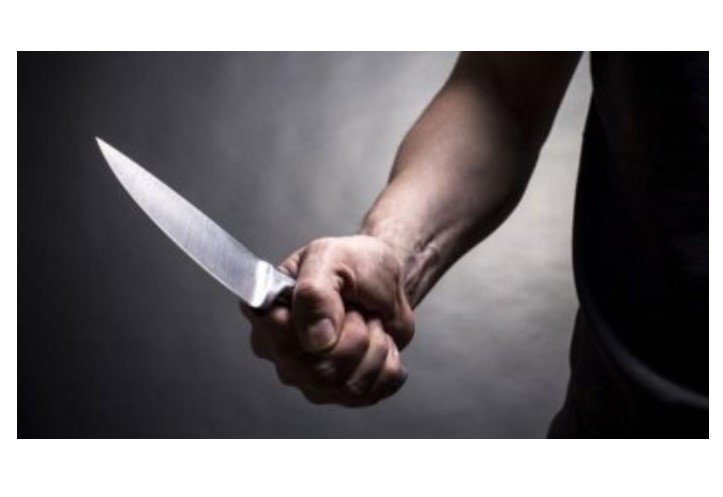 Em ato covarde, agressor esfaqueia esposa e mais duas pessoas