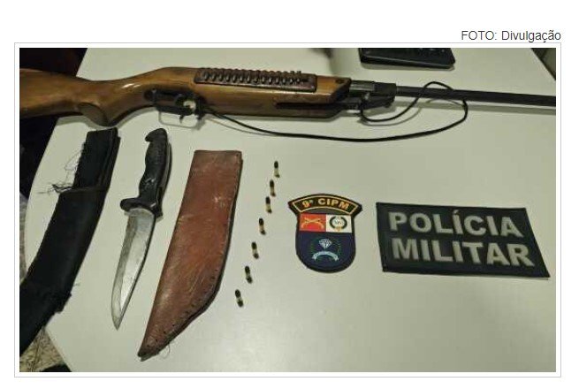 PM prende homem por maus-tratos contra filho com autismo, apreende arma e munições