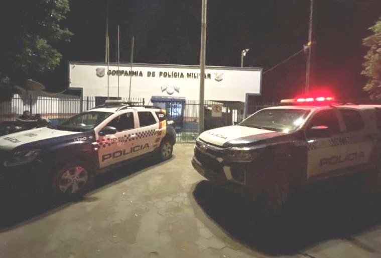 Tempo fecha em trailer de lanches em Colíder e homem é preso.