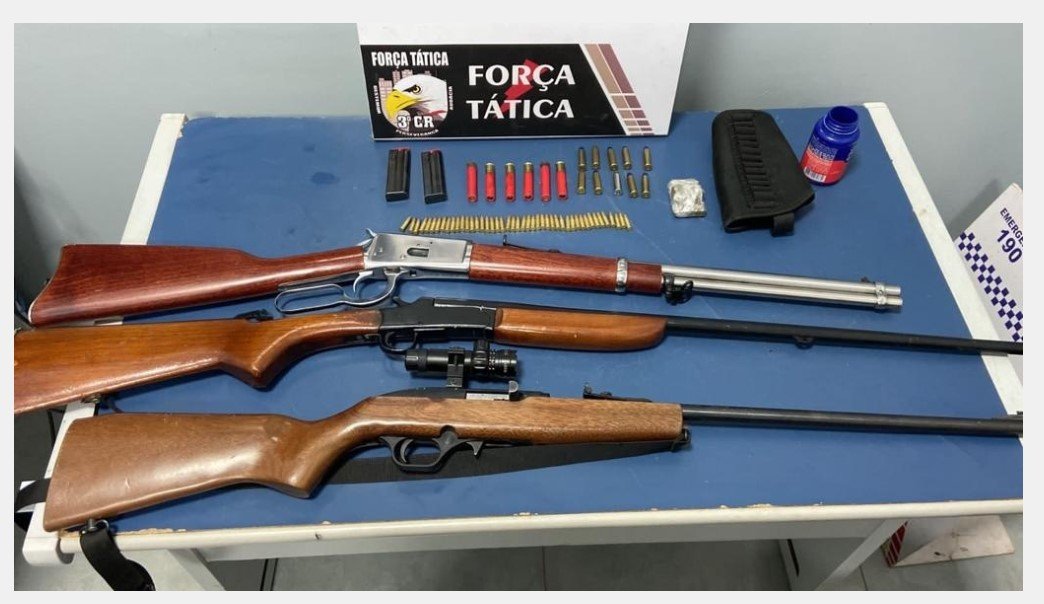 Suspeito é preso em flagrante pela Força Tática por porte ilegal de armas de fogo