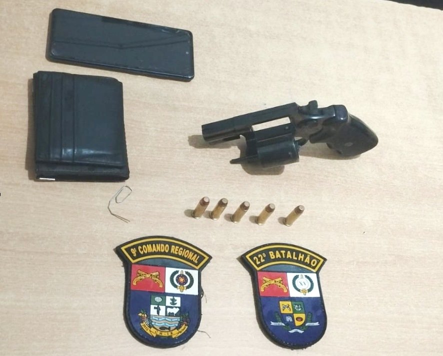 Caminhoneiro de Sinop é preso por porte ilegal de arma de fogo em Colíder.