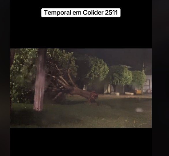 Temporal em Colíder deixa estragos pela cidade. (Vídeo)