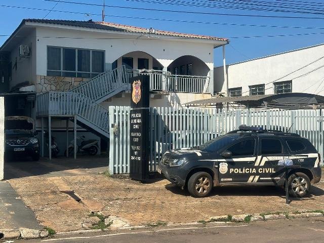Policia Civil de Colíder investiga o furto de uma Hilux SW4 de empresário.