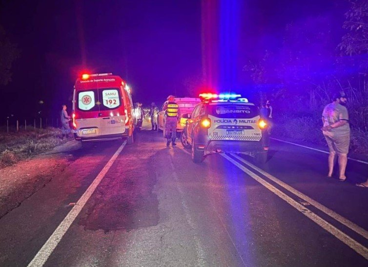 Casal morre após desviar de boi na pista e ser atropelados por caminhão na MT-010.