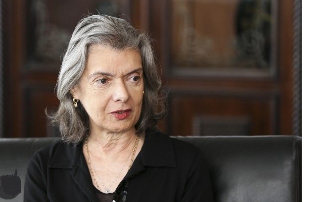 Redes sociais não podem ser instrumento ‘contra política democrática’, diz Cármen Lúcia