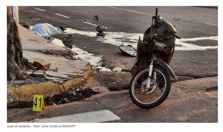Vítima de acidente entre moto e ônibus é identificada