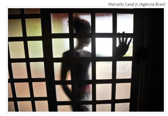 Padrasto é preso acusado de violentar enteadas adolescentes por 10 anos consecutivos