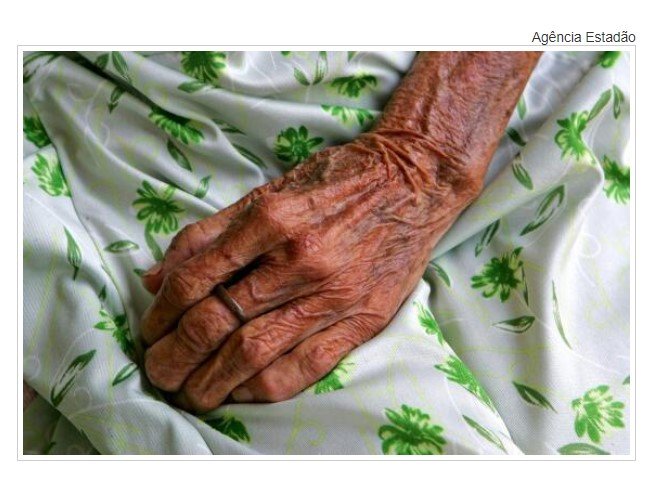 Mãe, de 92 anos, é maltratada por filho bêbado em MT