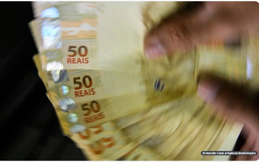 Lula sanciona projeto que libera R$ 15 bi para estados e municípios