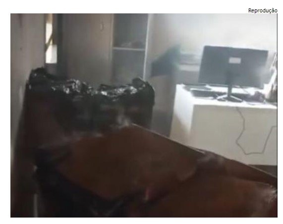 Vídeo - Aluno admite ter colocado fogo em escola de MT; 'estava com raiva'