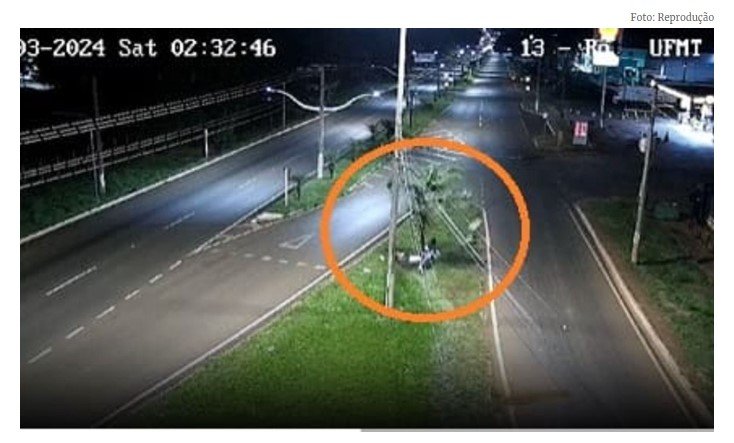 Filho de vereador bate moto em árvore e morre em MT; veja vídeo
