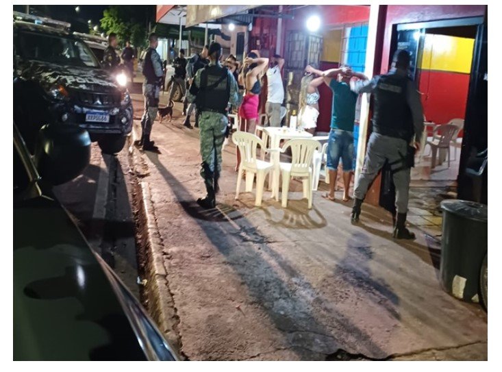 Chefe de facção, conhecido por ser mandante de crimes, é preso durante abordagem em bar em Sorriso.