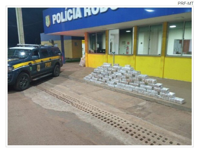 PRF apreende meia tonelada de cocaína escondida em compartimento de carreta