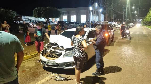 Jovem em visível estado e de embriaguez vai preso após provocar acidente próximo a Igreja. (Fotos)