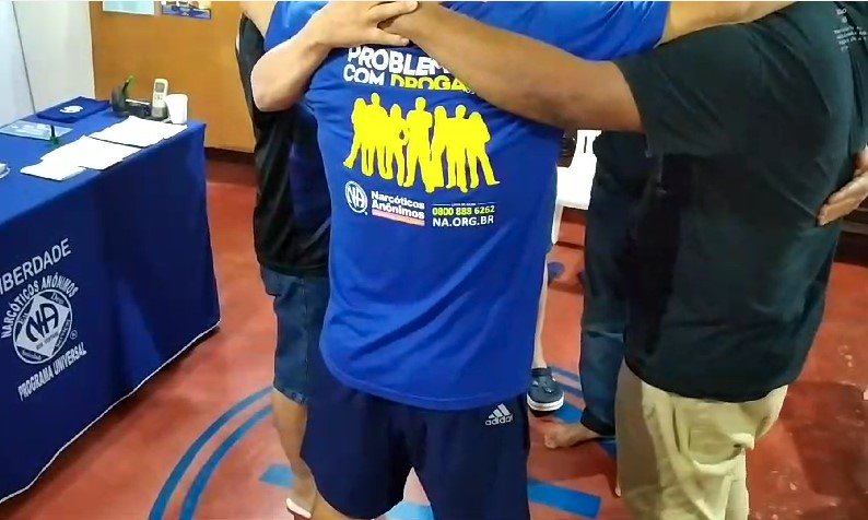 Em Colíder as pessoas podem contar com NA (Narcóticos Anônimos). (Vídeo)