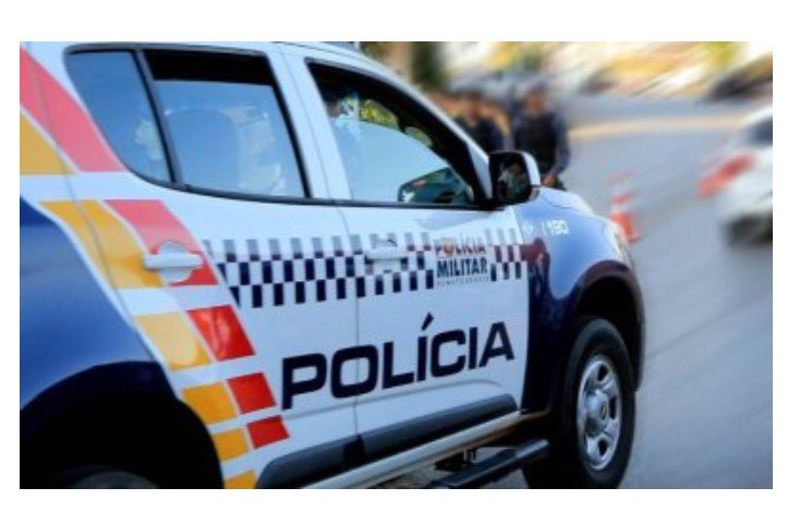 Bêbado é barrado em ônibus e xinga PMs de 'veados' em MT