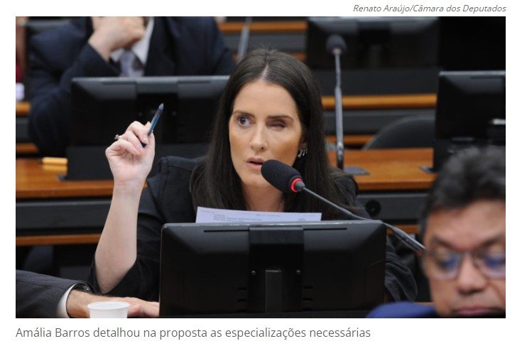 Comissão aprova capacitação de professores para lidar com aluno com deficiência, autista ou superdotado