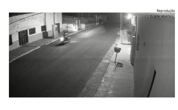 Vídeo - Motociclista morre ao colidir contra muro no interior