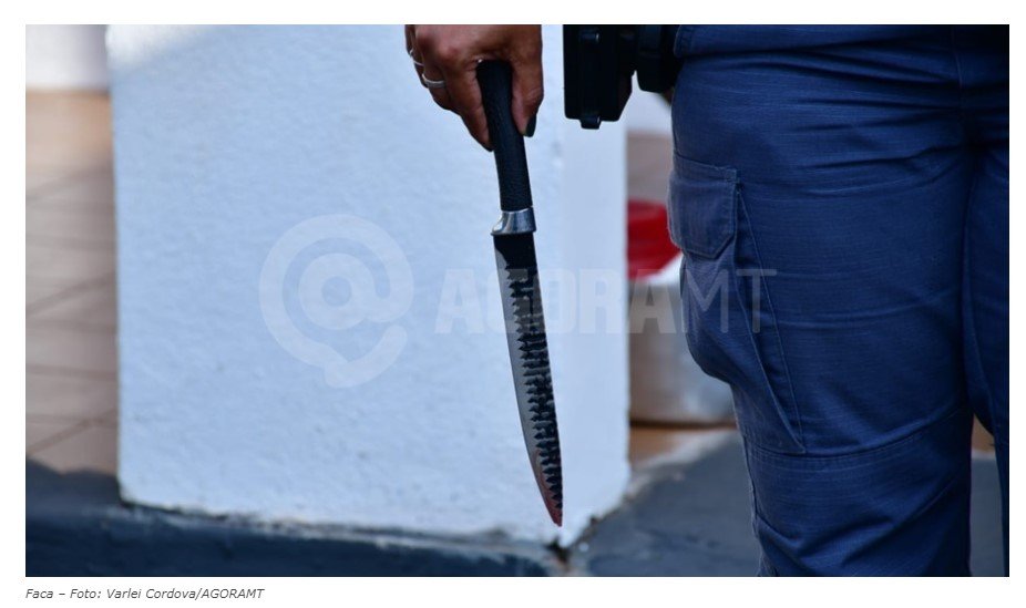 Homem é preso após atingir esposa com golpes de faca no Assentamento Carimã