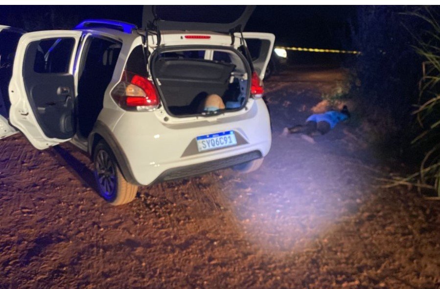 Mulher e homem são encontrados mortos ao lado de carro em Cuiabá
