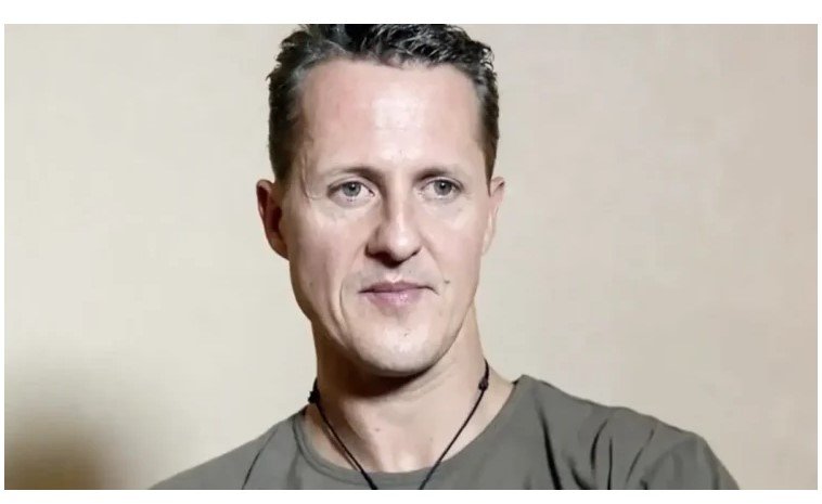 Schumacher 'aparece' depois de muito tempo para leiloar itens no valor de R$ 22,5 milhões