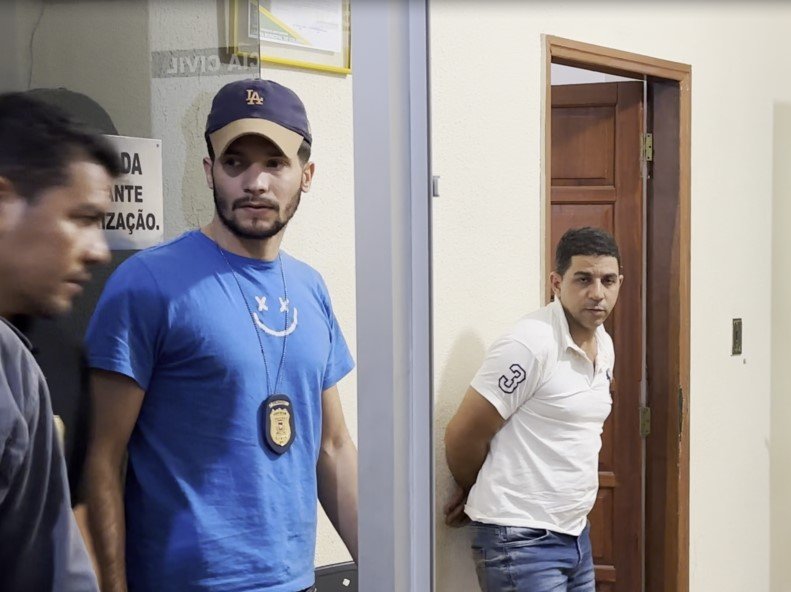CRIME HORRENDO: Padrasto em Colíder e preso por estuprar enteada de 10 anos. (Vídeo)