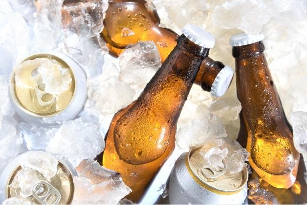 Reforma tributária: cigarro pode ser taxado em 250% e cerveja, em 46%