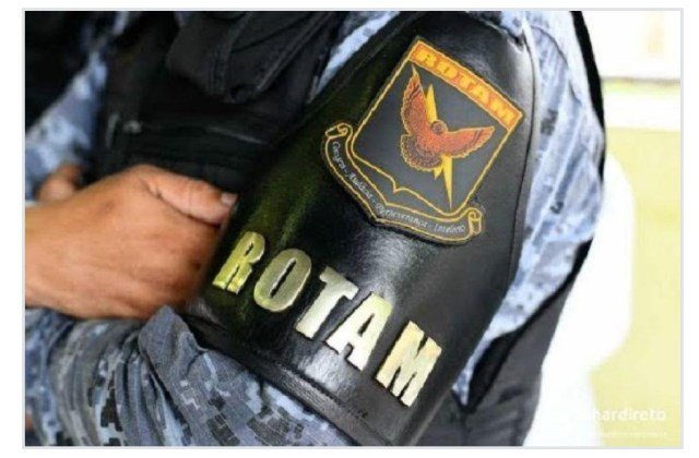 Dupla morre em confronto com a Rotam após invasão de residência