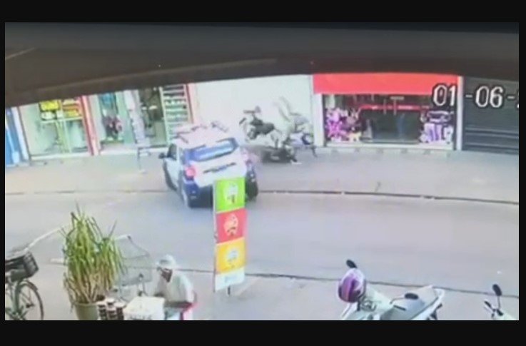 MT: Traficante tenta fugir de abordagem da PM e acaba 'atropelado' por viatura