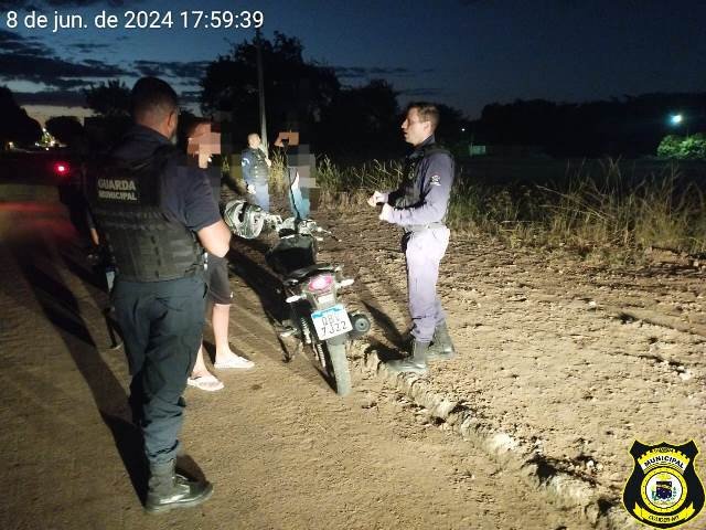 Guarda Municipais de Colíder apreendem motos de graciosos na cidade. (Fotos)